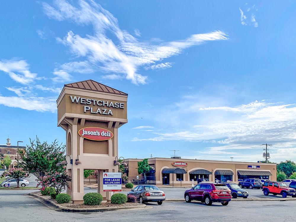 Westchase Plaza: 301 N Shackleford Rd, Little Rock, AR 72211